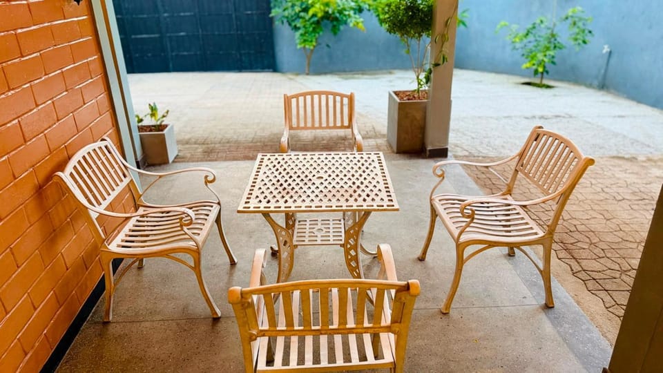 Seating area
