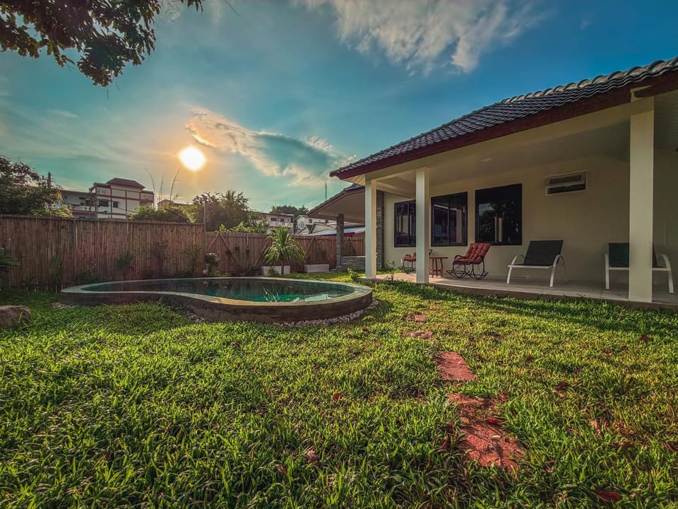 Garden, Swimming pool