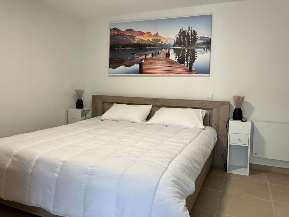 Studio 30m2 Jacuzzi Privatif Ferme Independante Parking 10min Agen Apartment in Nouvelle-Aquitaine