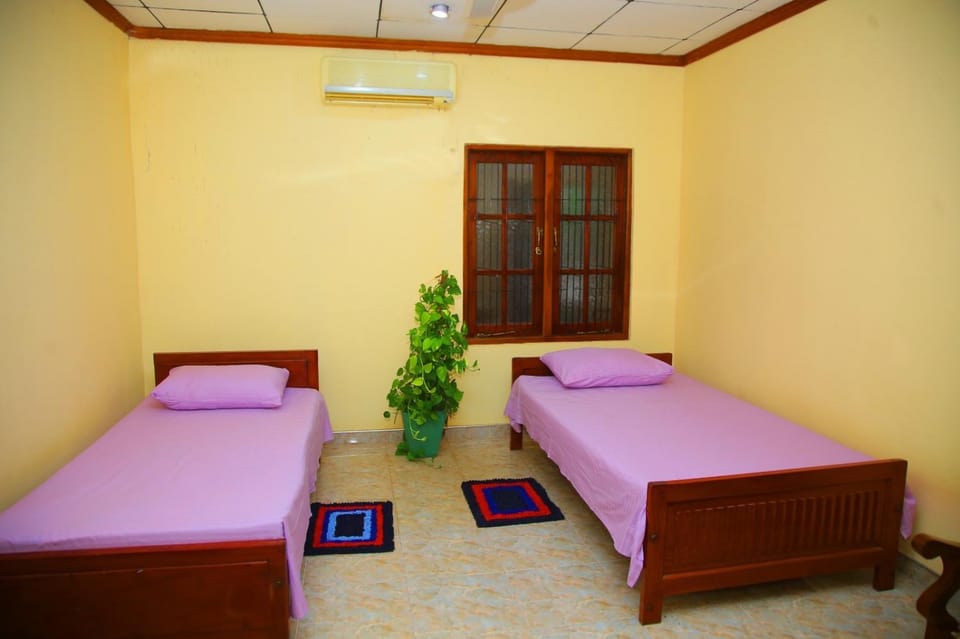 Prishan Green Field Villa Villa in Negombo