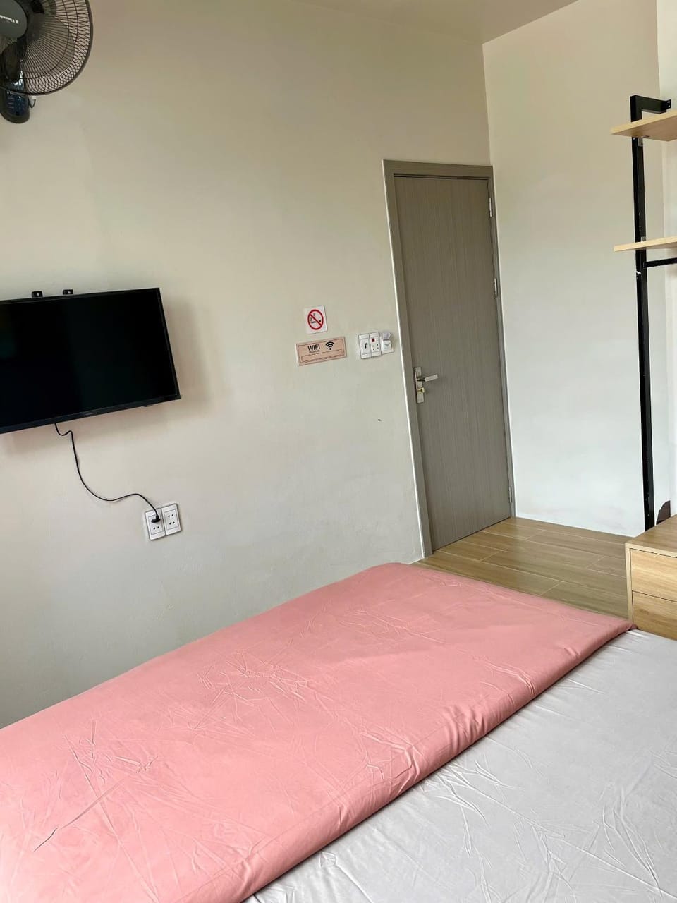 Bed, TV and multimedia, wardrobe, air conditioner