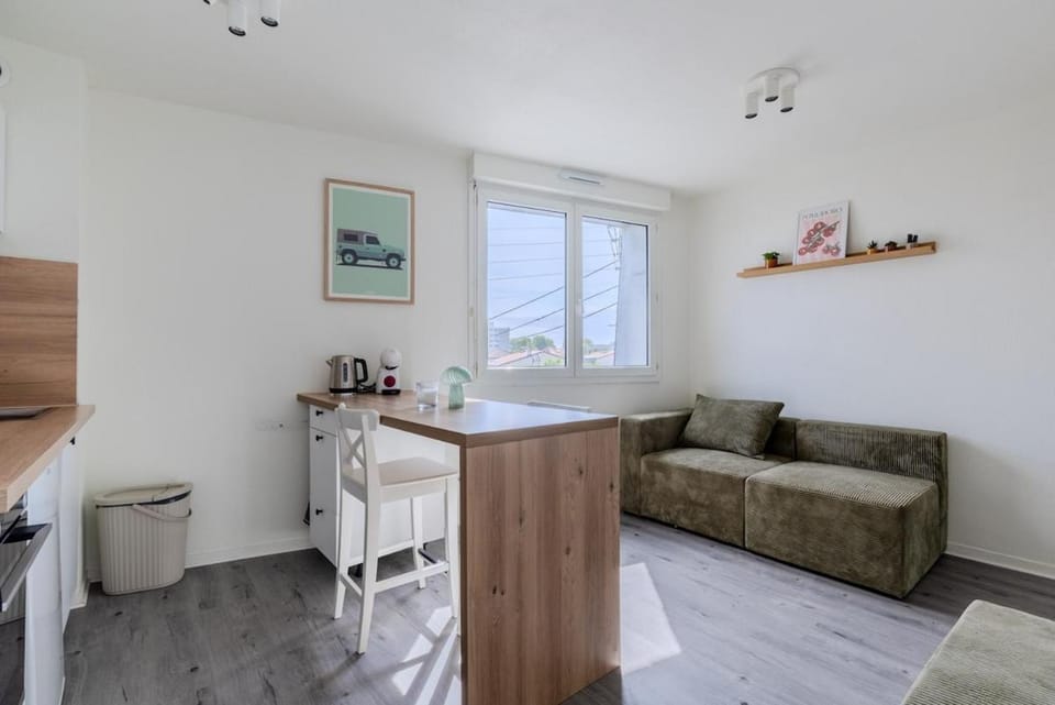 Élégant T2 cosy et lumineux aux portes de Bordeaux Apartment in Mérignac