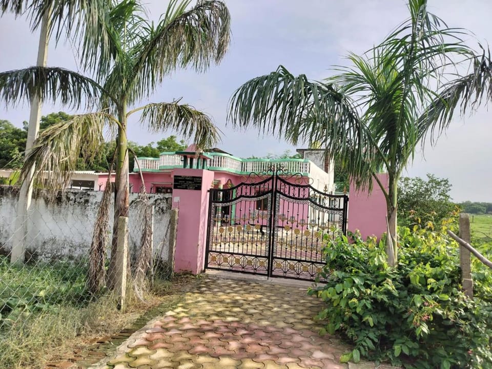 Shiv Kuti Homestay Vacation rental in Uttar Pradesh