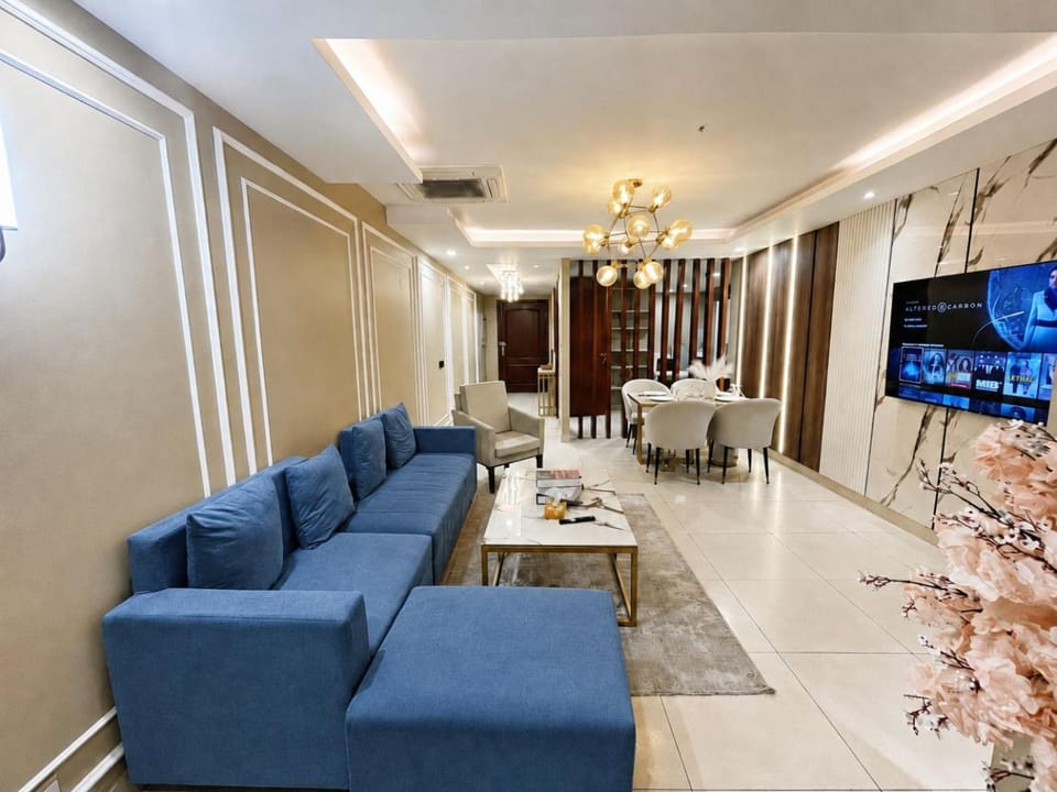 Highline Stays Goldcrest Mall and Residency DHA Apartment in Lahore