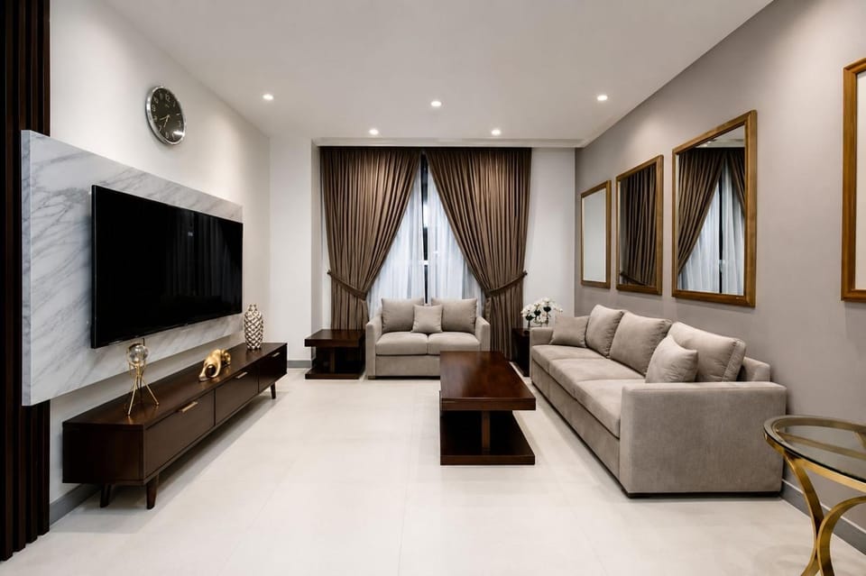 Highline Stays Goldcrest Mall and Residency DHA Apartment in Lahore