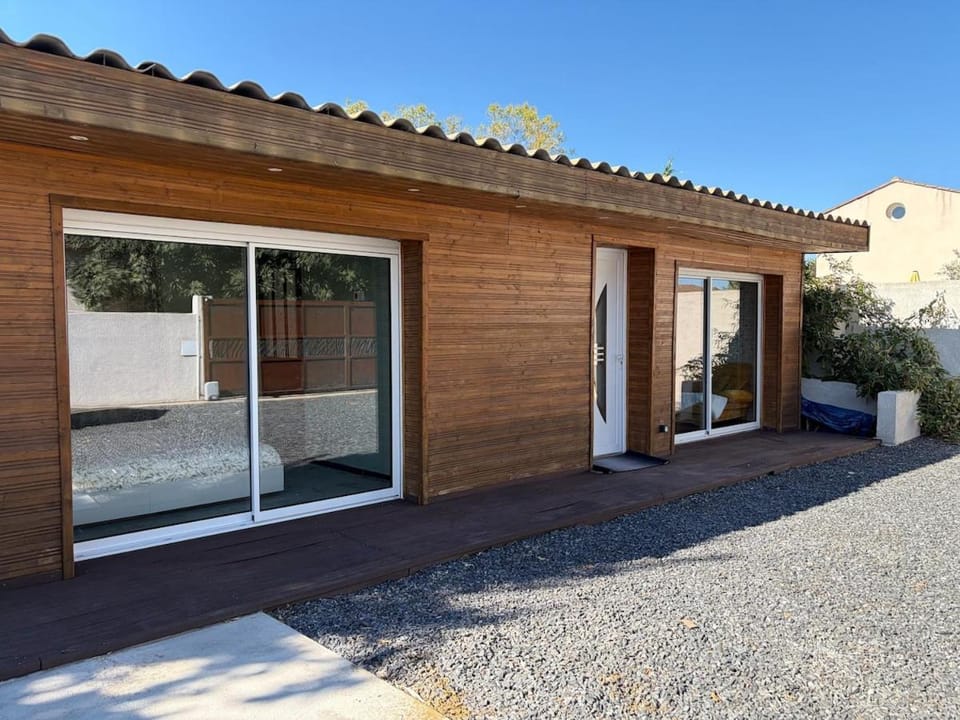 Ecrin des Costieres Wi-Fi Clim Parking House in Nimes