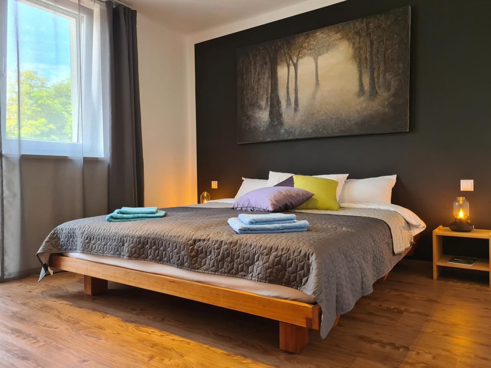 Bed, Bedroom