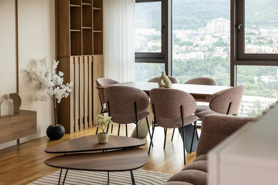 Living room, Seating area, Dining area