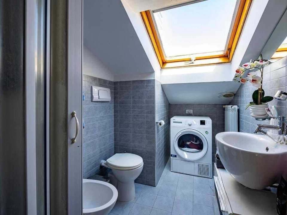 Cedar Sun Alcove Apartment in Lazio