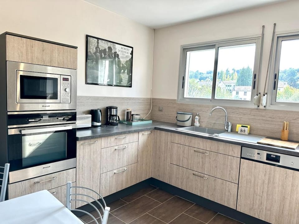3 bed app 8 min from Perigueux cent Apartment in Nouvelle-Aquitaine