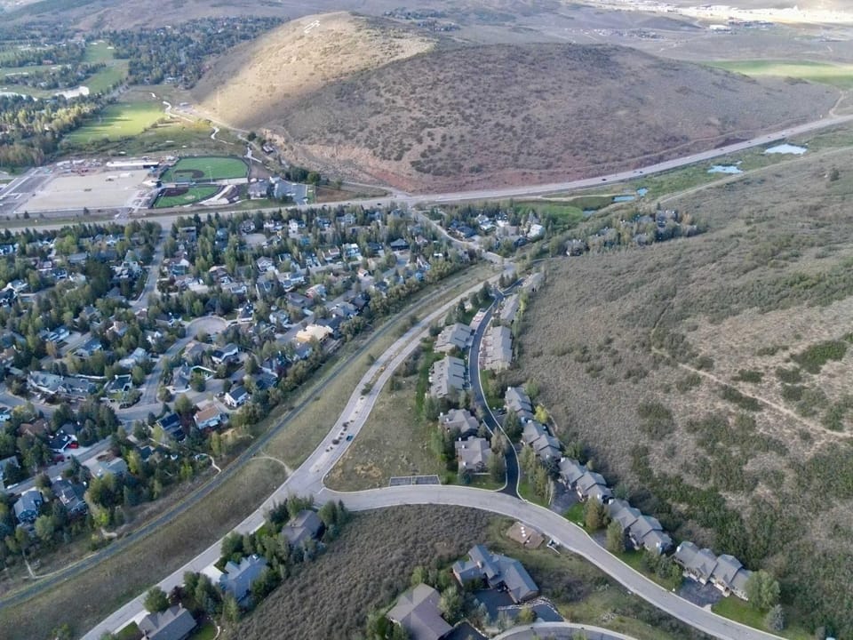 Day, Neighbourhood, Bird's eye view, Mountain view