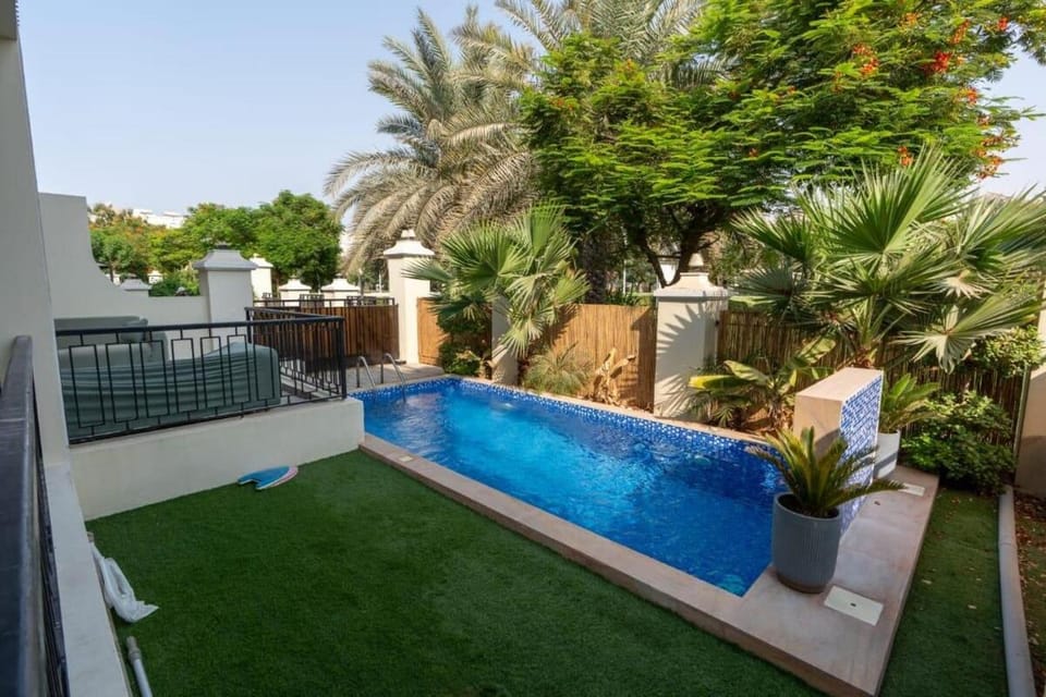 4BR-Maid Villa with Private Pool By Forward Holidays Villa in Ras al Khaimah