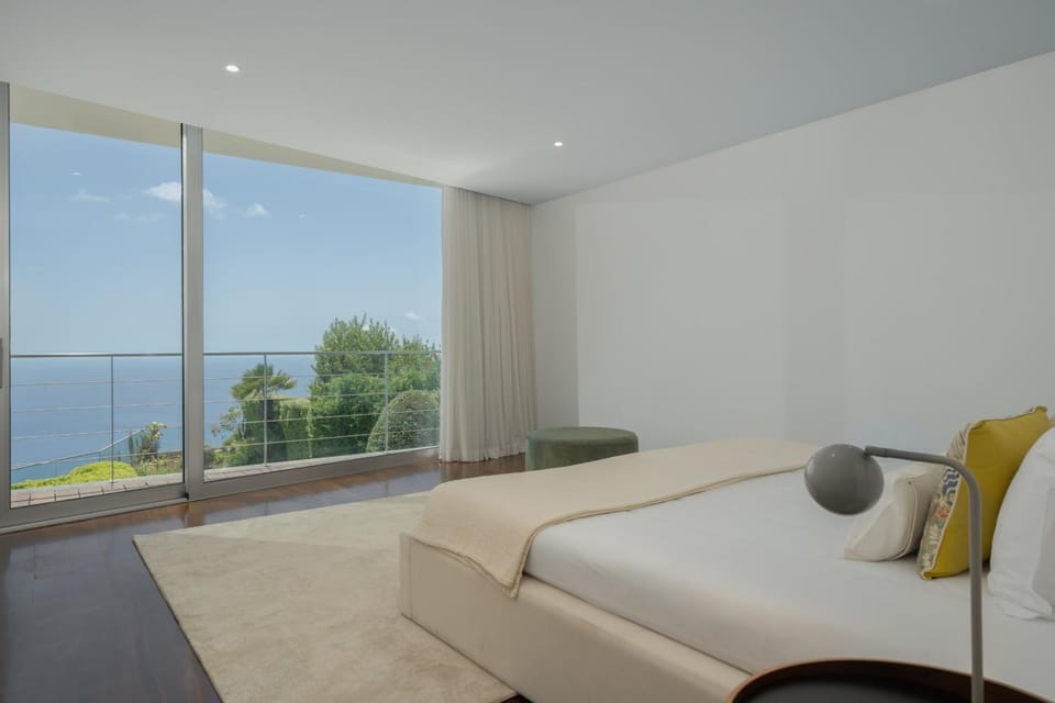 Bed, Photo of the whole room, Bedroom, Sea view
