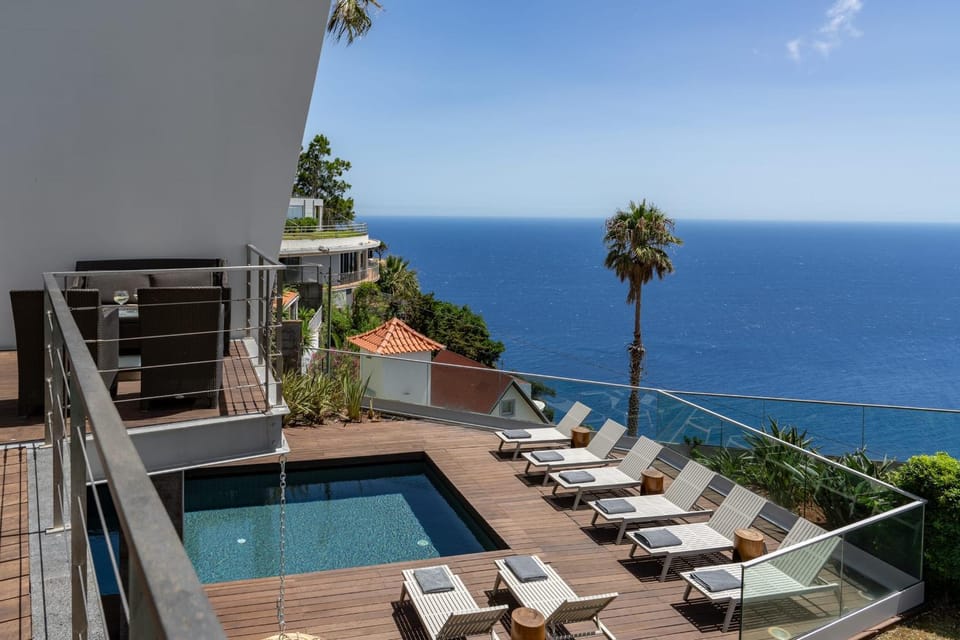 Day, View (from property/room), Balcony/Terrace, Sea view, Swimming pool, sunbed