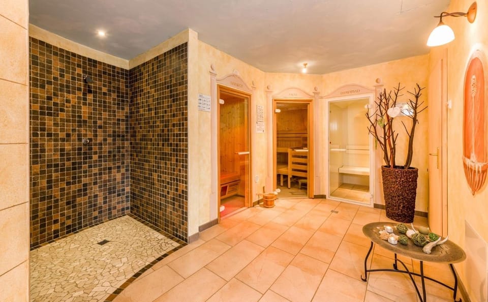 4 Sterne Appartementhotel Zugspitzhof - Appartement mit 2 Schlafzimmer Apartment in Garmisch-Partenkirchen