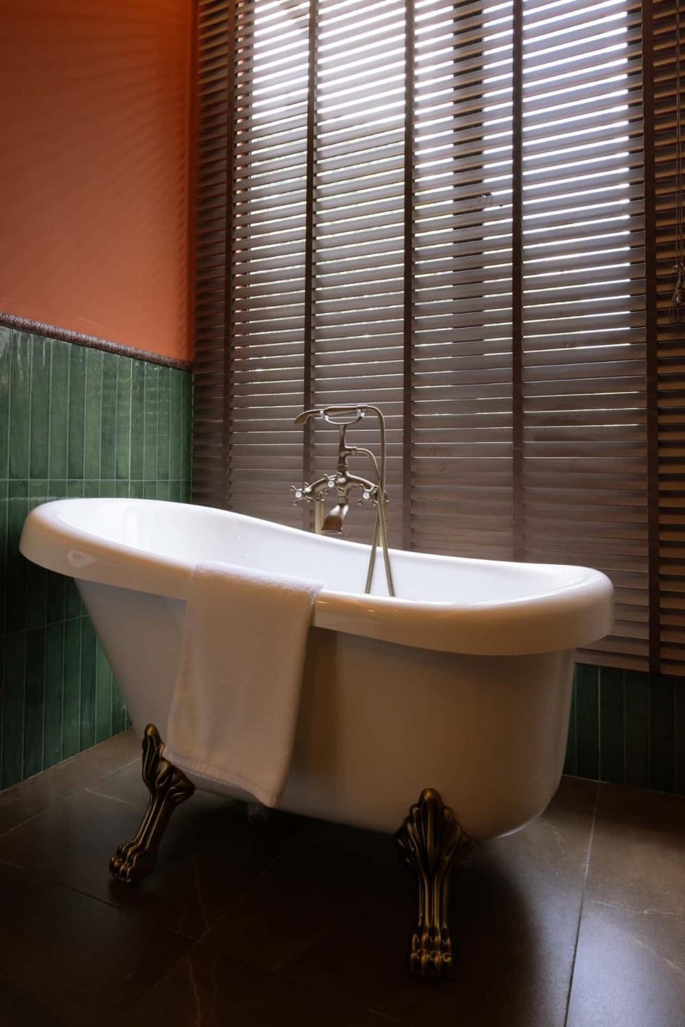 Bathroom, Bath
