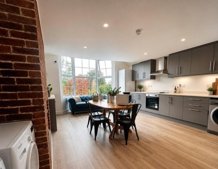 ST9 Canterbury Ensuite, Parking & WiFi, Contractors Bed and Breakfast in Canterbury