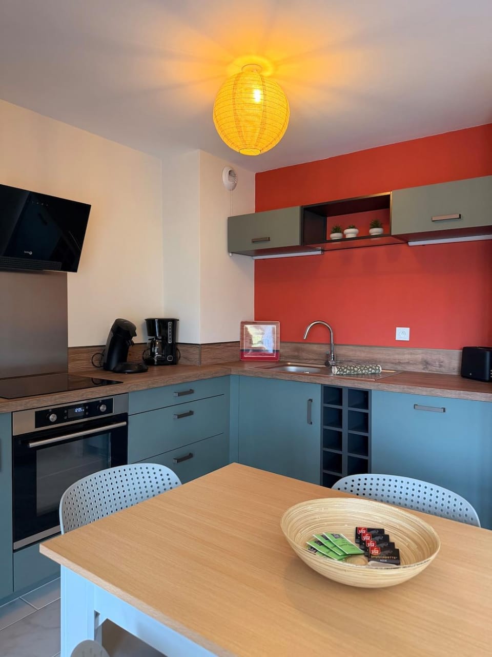 Le Cocon du Plessis, pool and parking Apartment in Blois