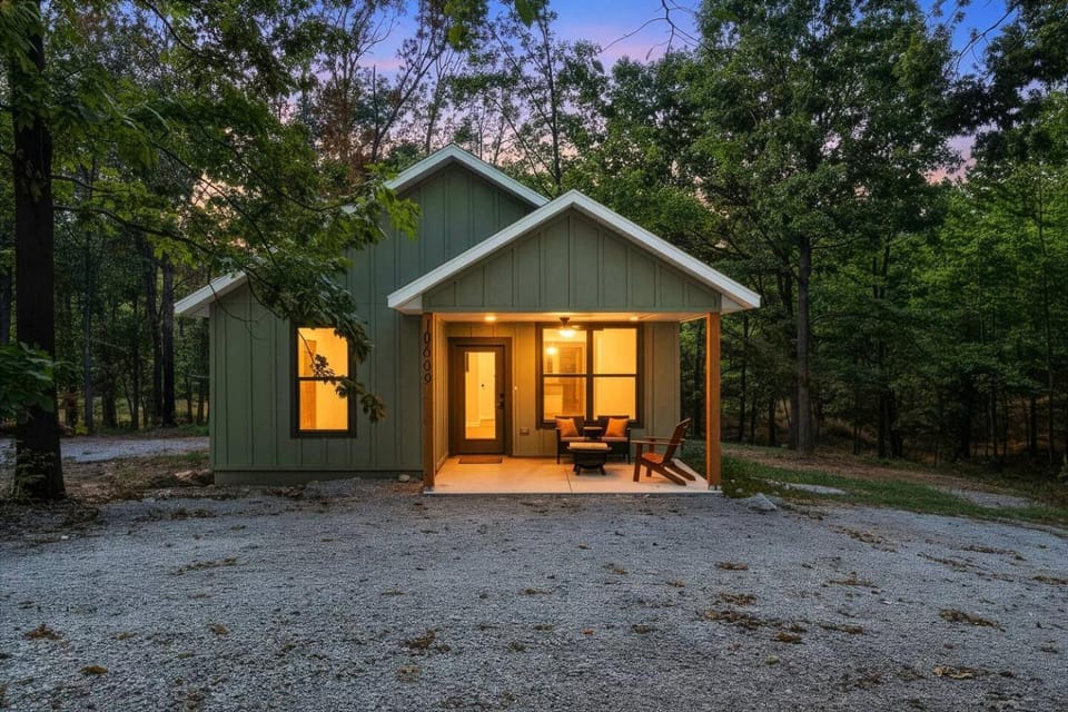 Crain Cabin- 5 Acres outside Bella Vista Cabin in Arkansas