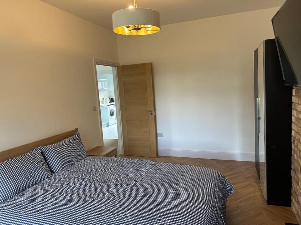 The Winchmore Hill Apartment in London