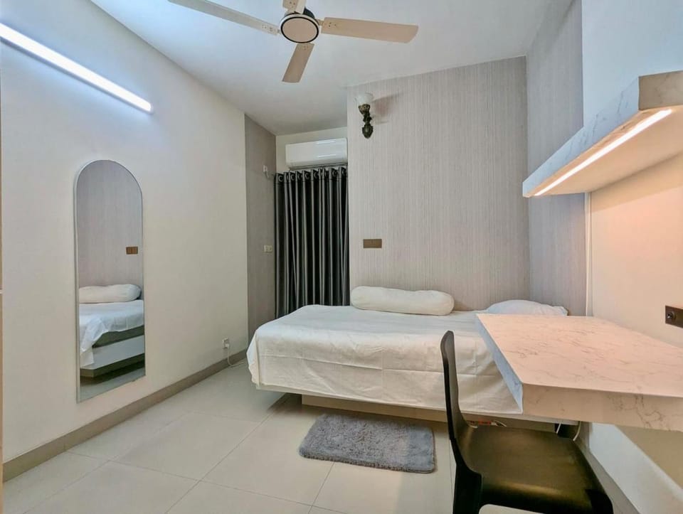 The Elegant Suite Apartment in Dhaka