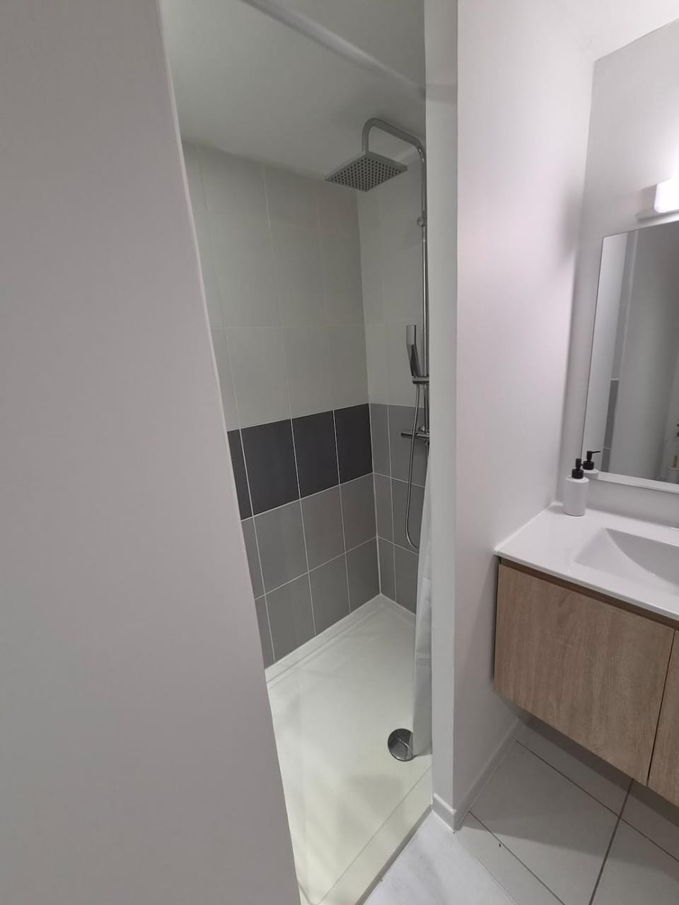 Shower, Bathroom
