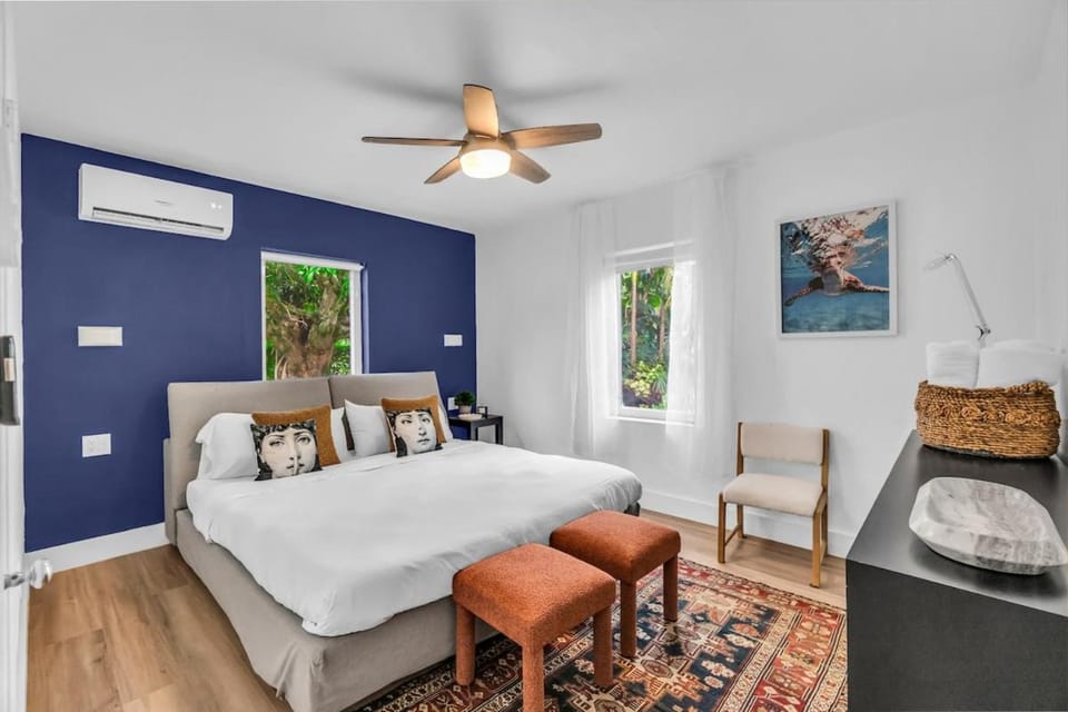 Tropical Oasis - 3BR 10 Min Bal Harbour- Parking House in Biscayne Park