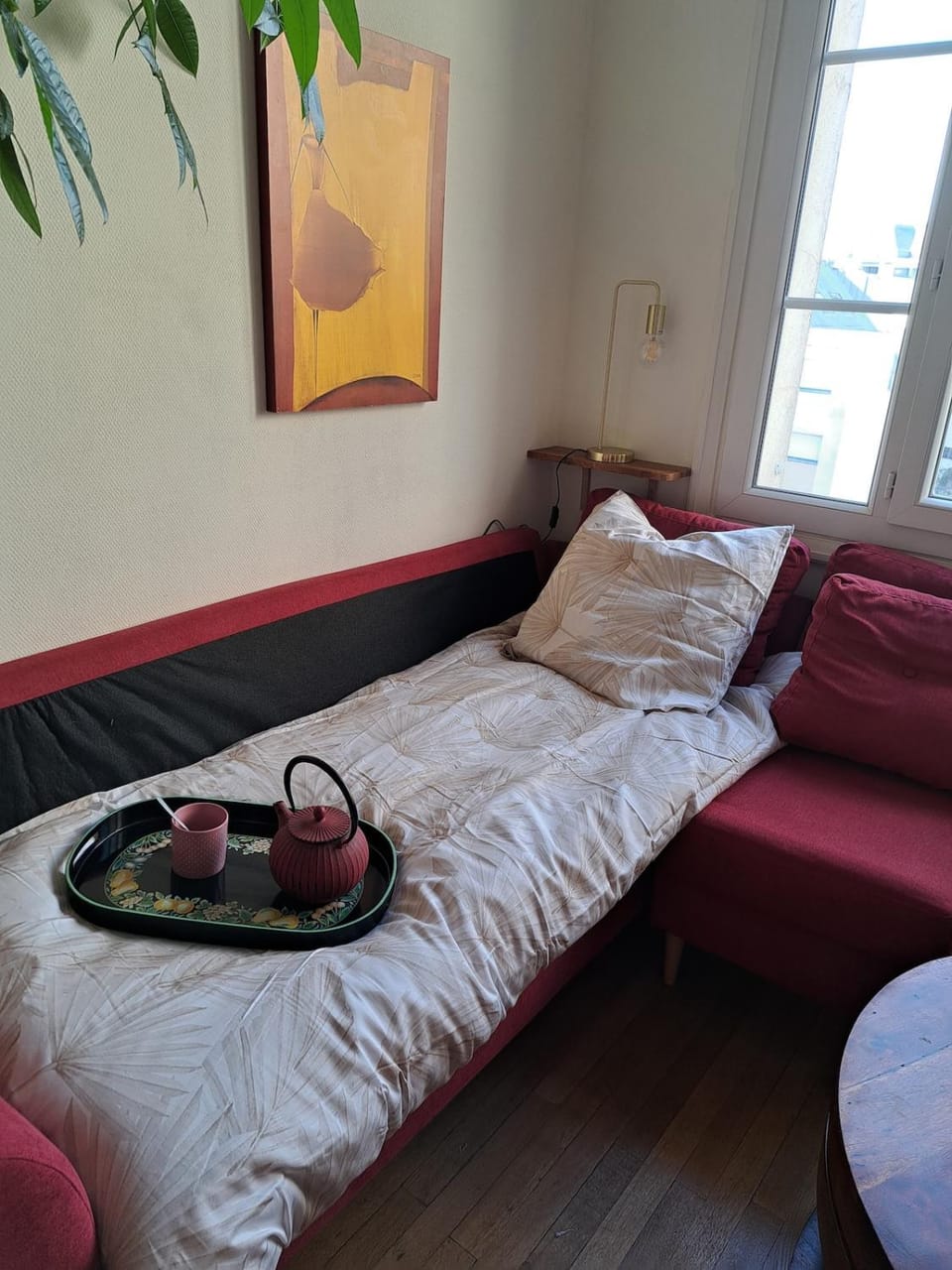 Bed, Living room