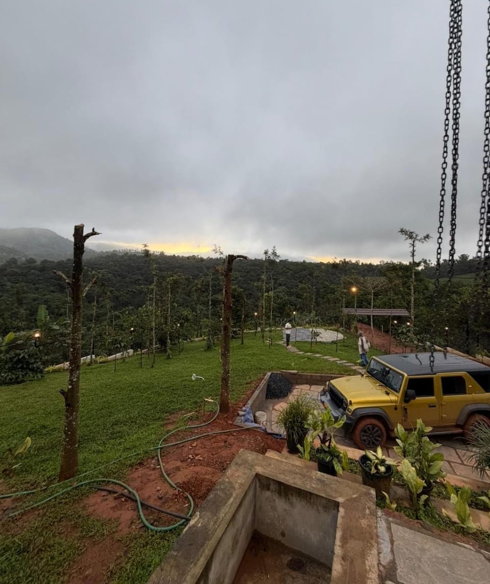 Garden view, Mountain view