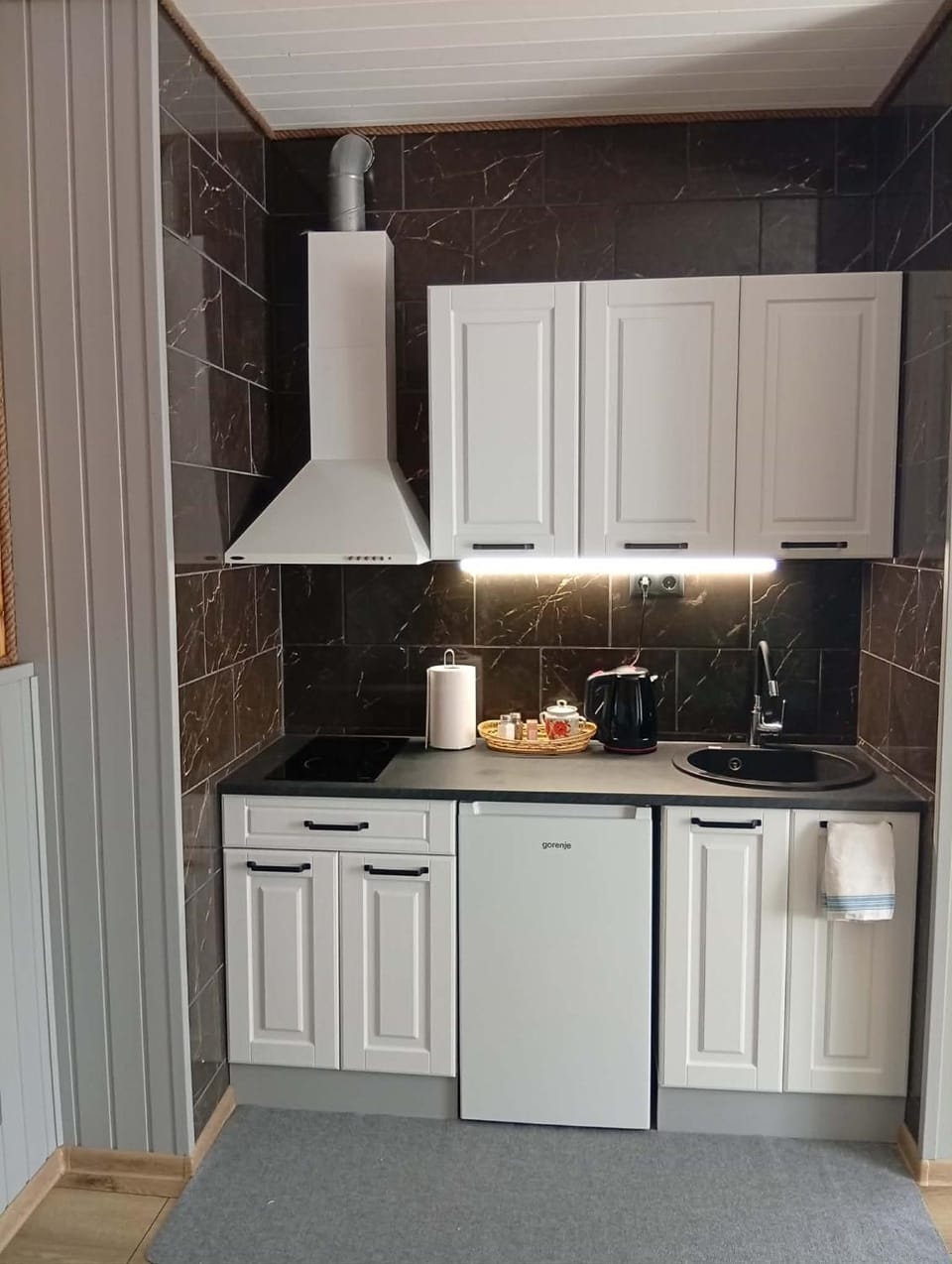 Kitchen or kitchenette, stove