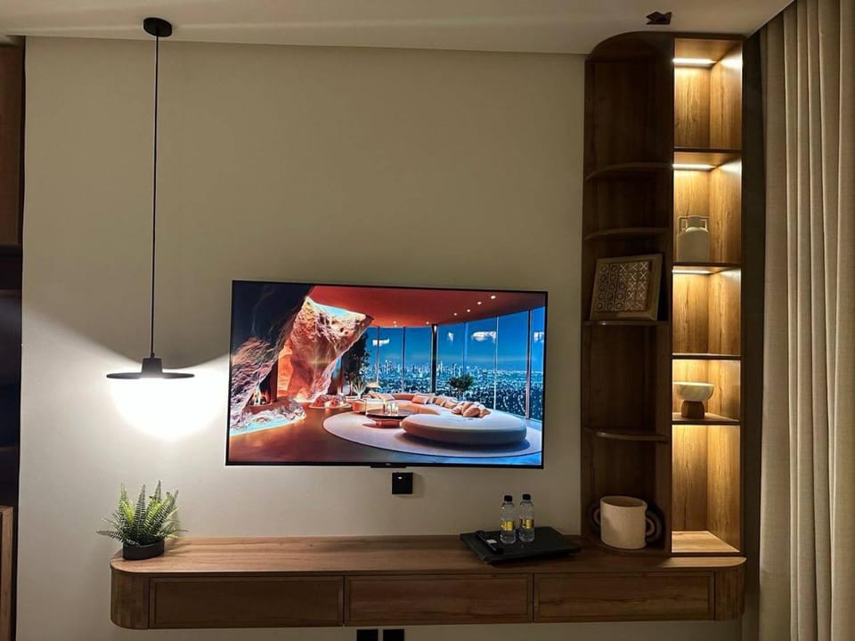 Communal lounge/ TV room, TV and multimedia, Evening entertainment