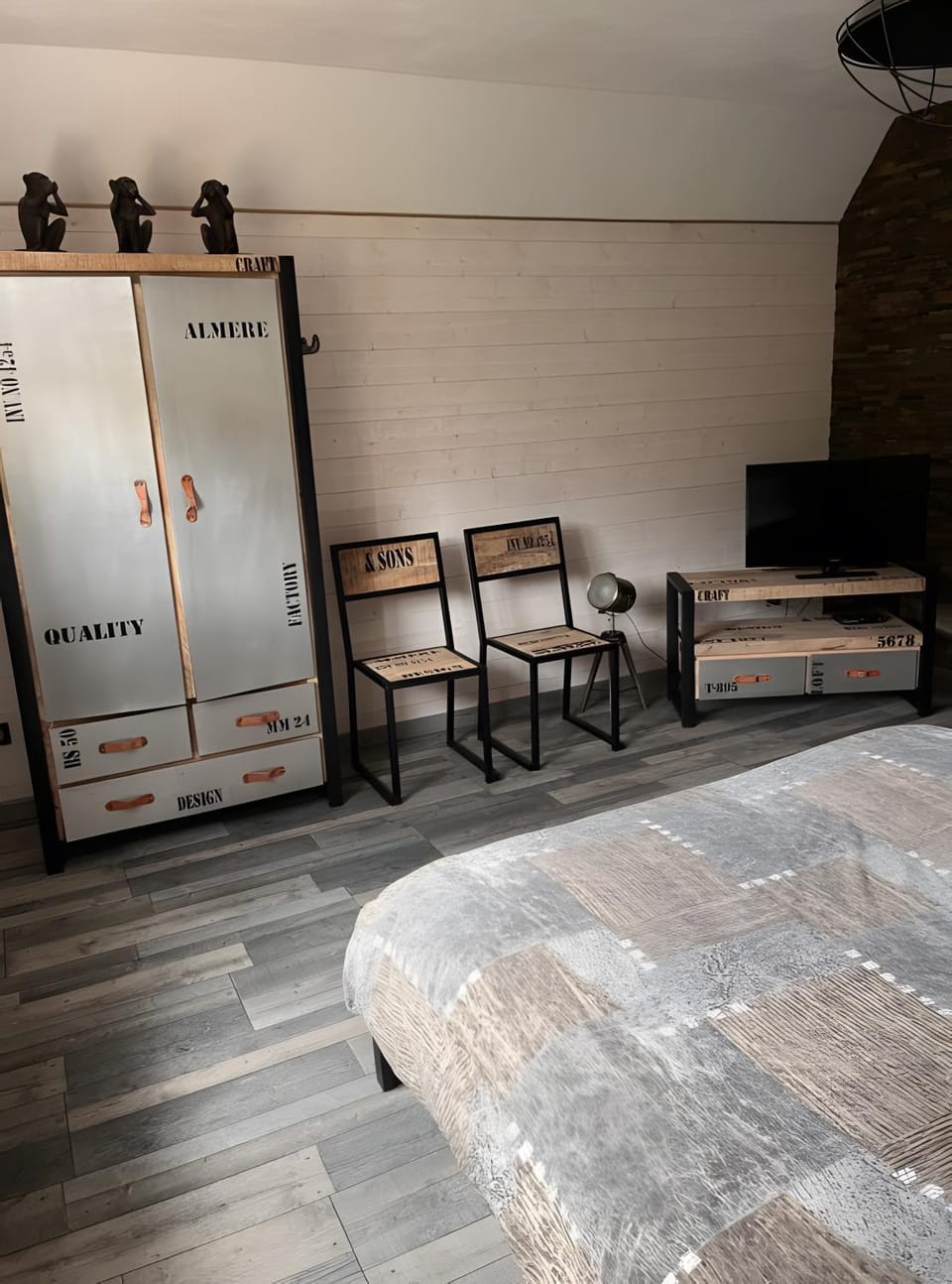 Property building, Living room, Bedroom