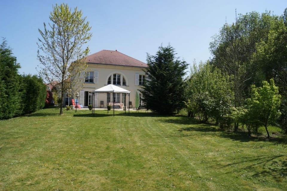 Villa golf Disneyland Villa in Bailly-Romainvilliers