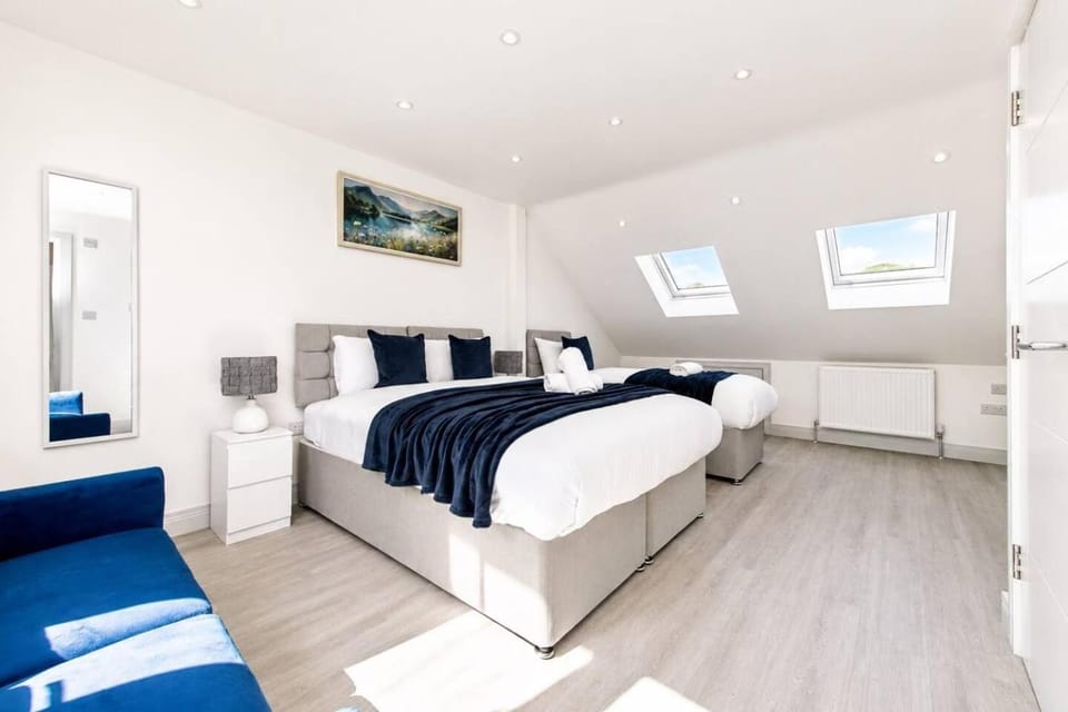 Bed, Bedroom