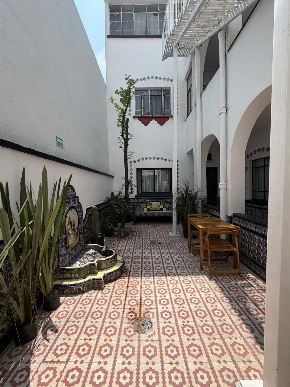Casa Labardini #3 Private Patio Suite with Kitchen & Bath Apartment in Mexico City