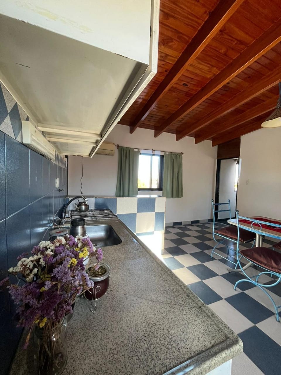 Kitchen or kitchenette, Living room, Seating area