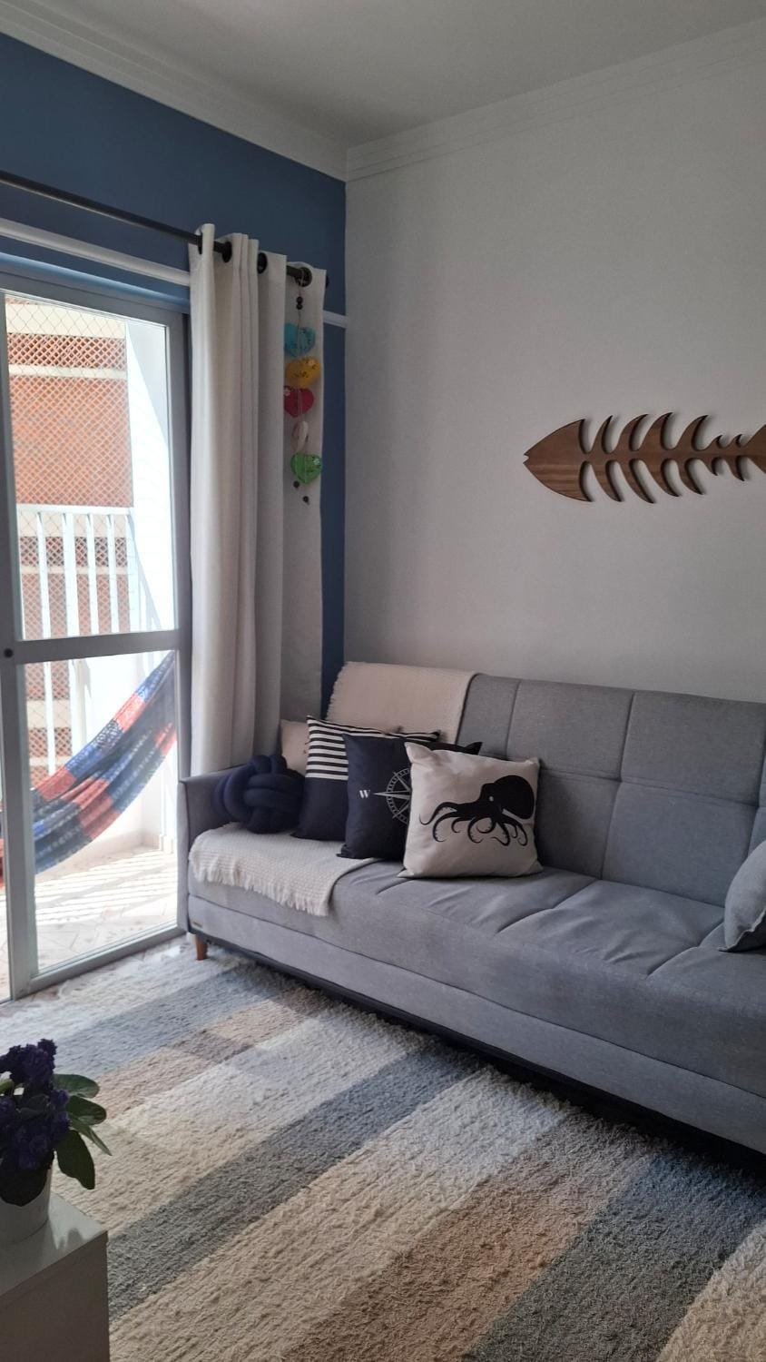 Apartamento com 02 quartos, estacionamento privativo, serviço de praia, wifi e ar condicionado na sala de estar e jantar Apartment in State of São Paulo