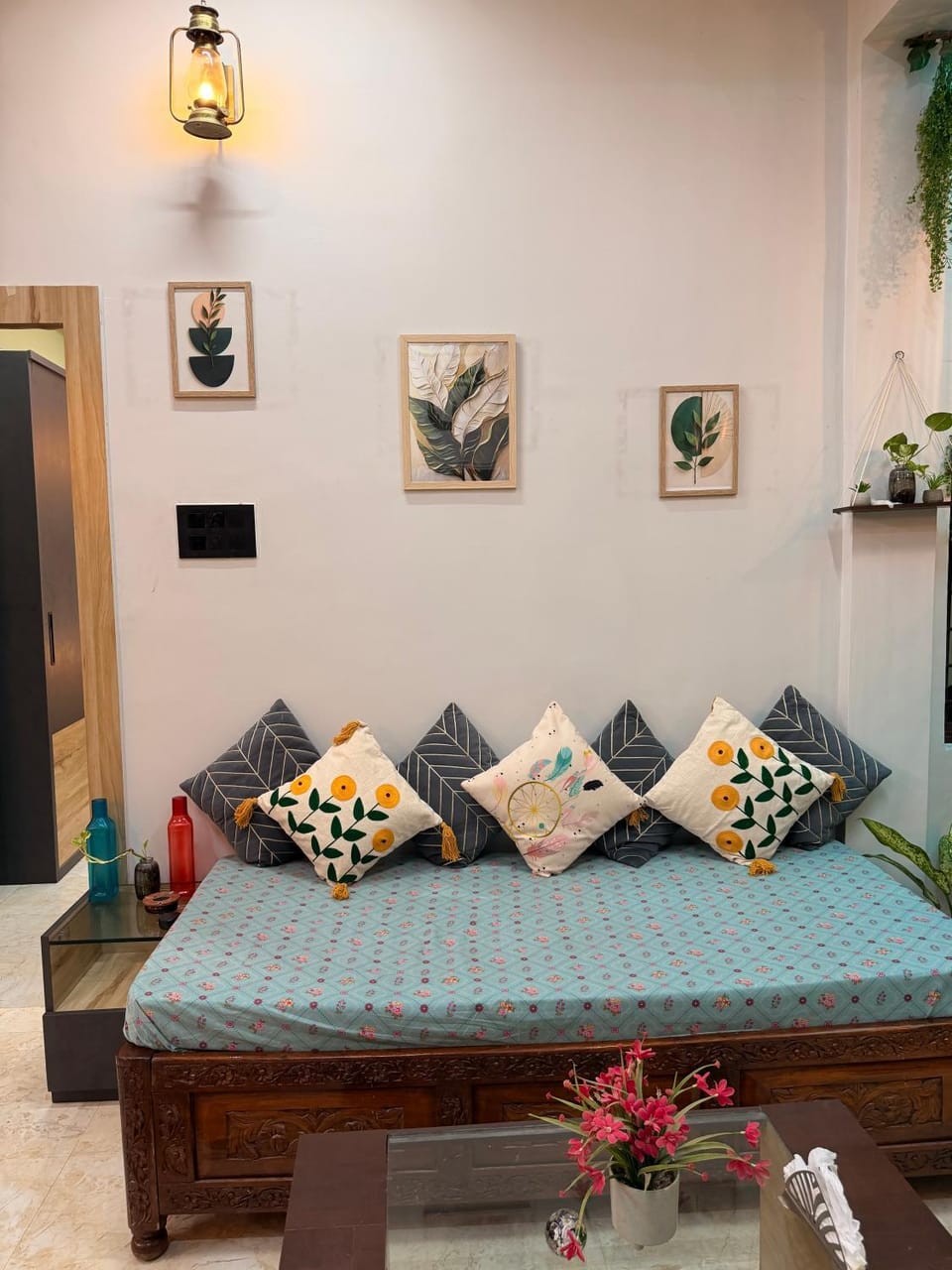 Shankara-by Safarnama Stays near Kashi Vishwanath Temple Apartment in Varanasi