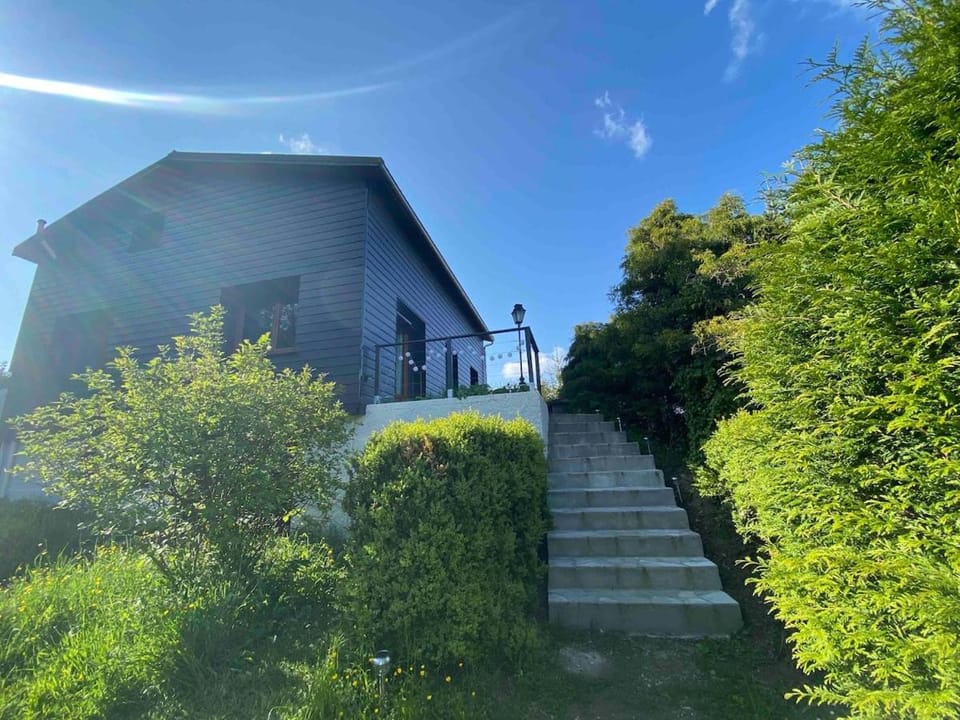 Charming house at Lake Aydat House in Auvergne-Rhône-Alpes