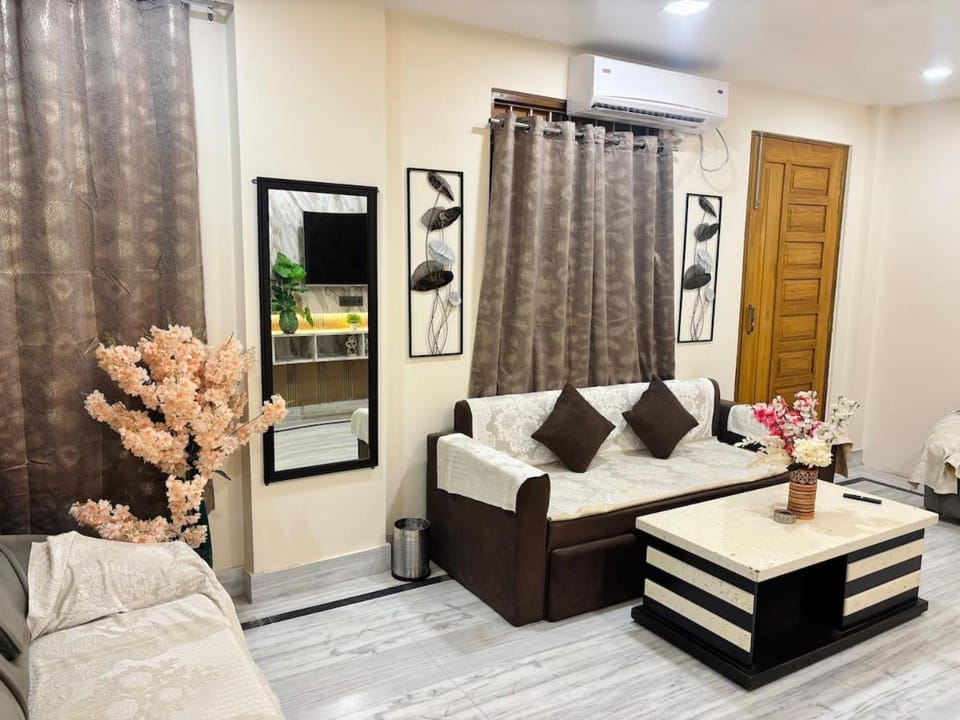 Welcome to Vandanam stays House in Varanasi