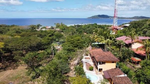 Property building, Spring, Off site, Day, Natural landscape, Bird's eye view, Summer, Autumn, On site, Sea view, Time of day, Location