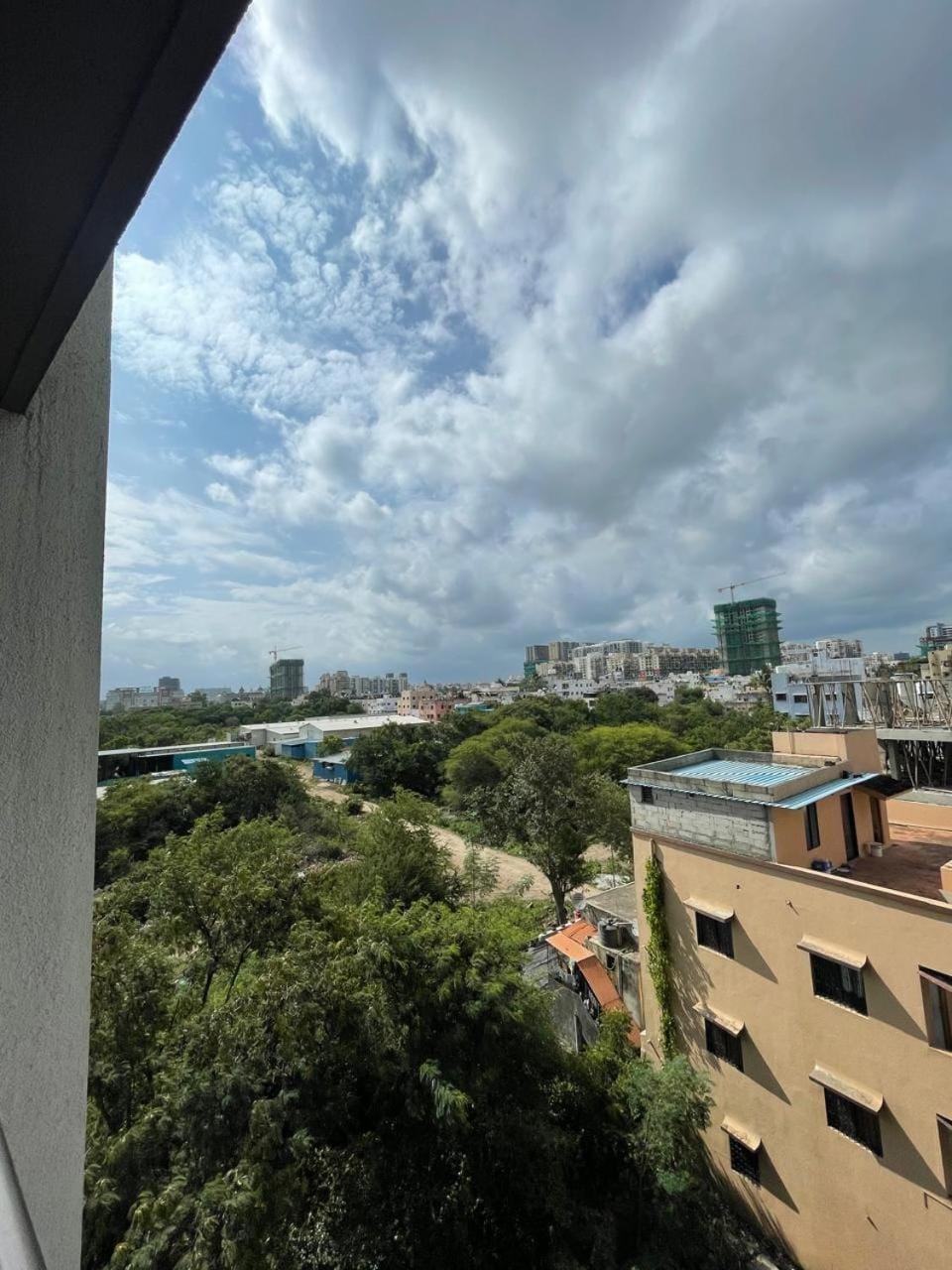 Flee together Apartment in Pune