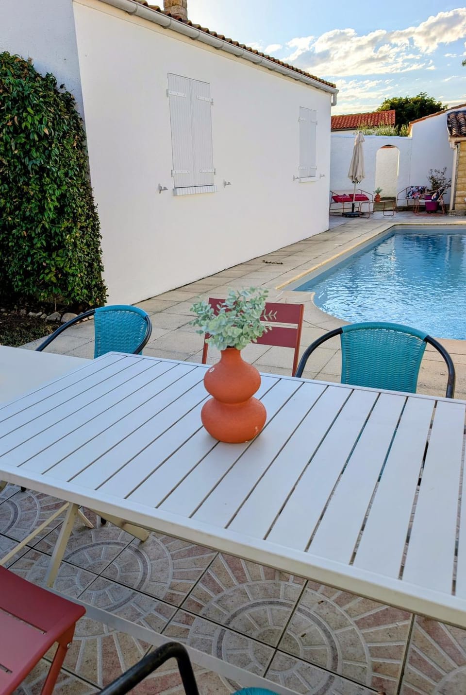 Swimming pool