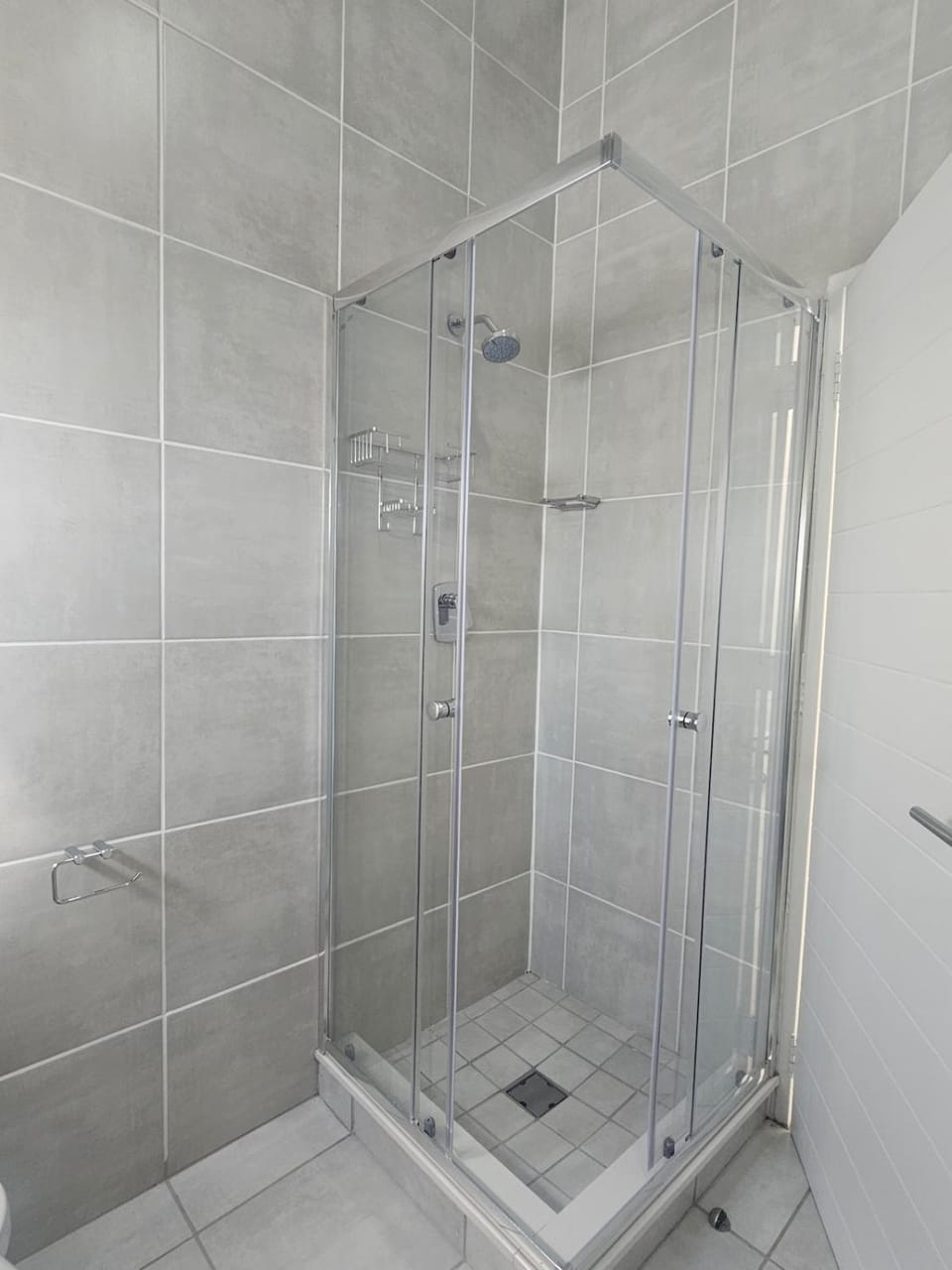 Angelia 1 Bedroom Retreat in Sandton Linbro Park Apartment in Sandton