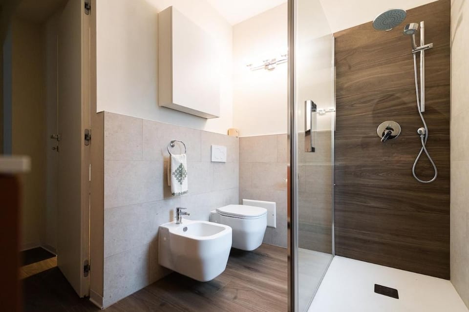 House in Malnate Apartment in Lombardy