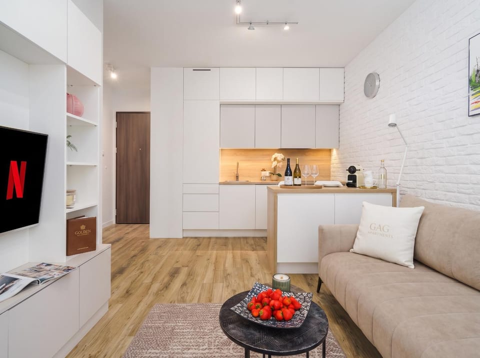 TV and multimedia, Kitchen or kitchenette, Living room, Seating area, Dining area, minibar