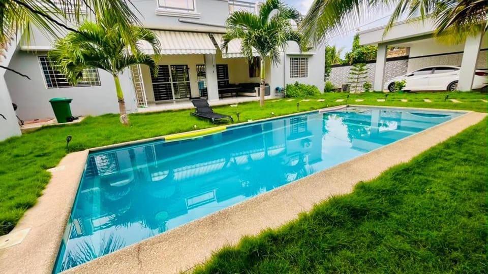 Amina House Apartment in Saly