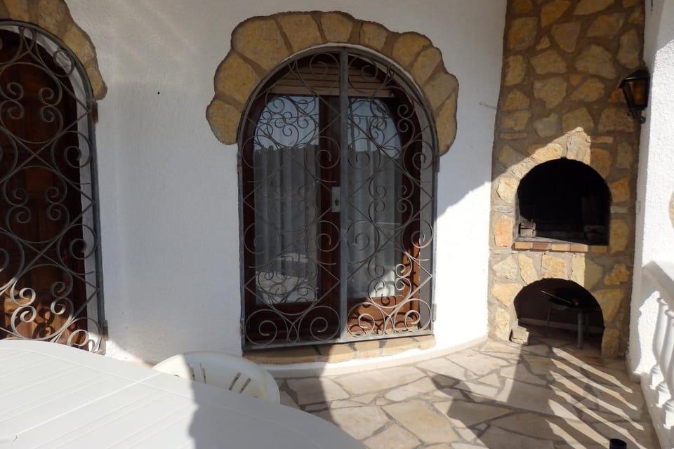 BBQ facilities, Balcony/Terrace