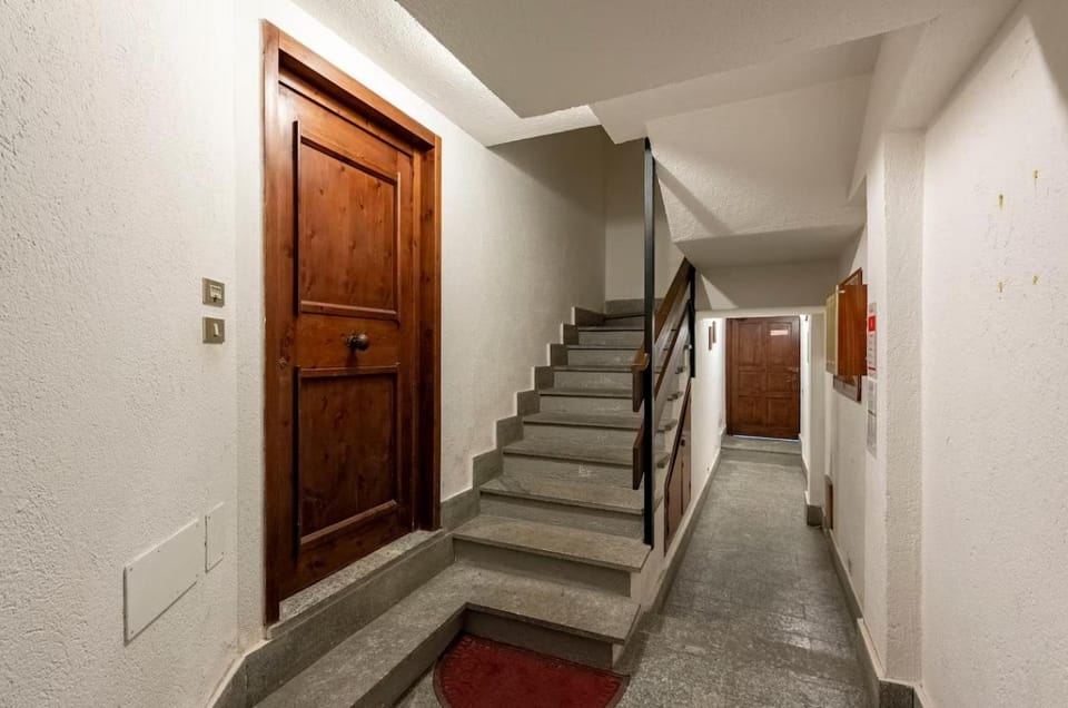 Casa Giardini in Dolonne - by Happy Rentals Villa in Courmayeur