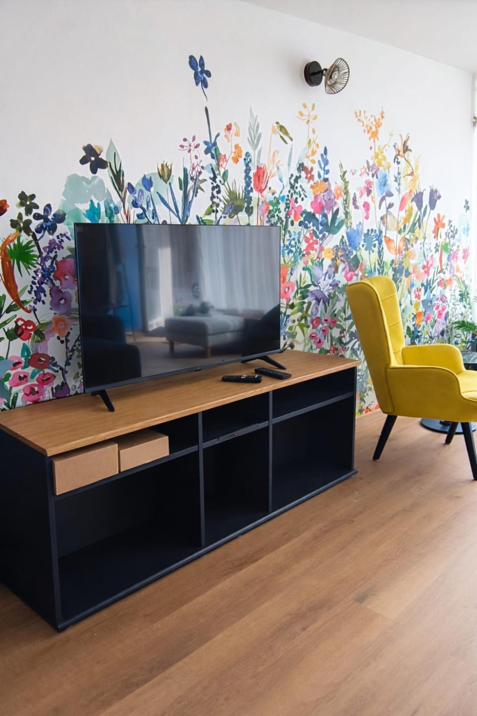 TV and multimedia, Living room, Seating area